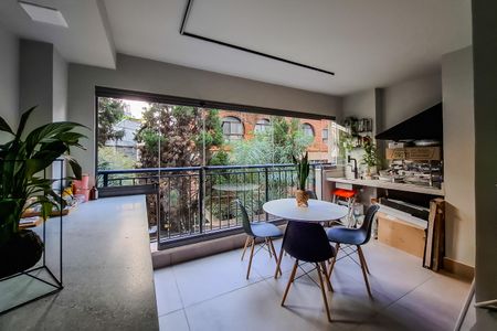 Apartamento à venda com 69m², 2 quartos e 1 vagaÁrea de Serviço