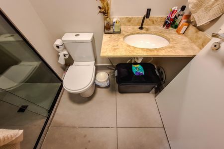 Apartamento à venda com 69m², 2 quartos e 1 vagaBanheiro Social