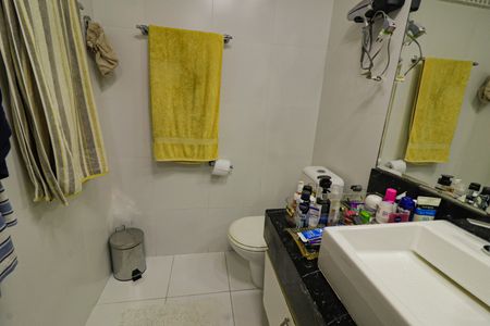 Apartamento para alugar com 170m², 3 quartos e 2 vagasBanheiro Suíte 