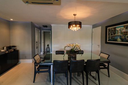 Apartamento para alugar com 170m², 3 quartos e 2 vagasSala