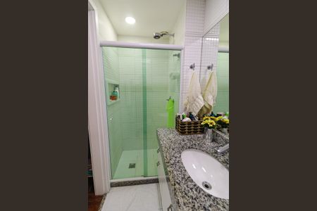 Apartamento para alugar com 170m², 3 quartos e 2 vagasBanheiro Suíte 3