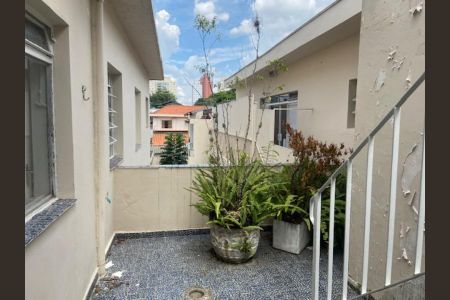 Casa à venda com 327m², 5 quartos e 5 vagas Casa à venda com 327m², 5 quartos e 5 vagasFoto 01