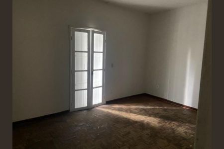 Casa à venda com 327m², 5 quartos e 5 vagas Casa à venda com 327m², 5 quartos e 5 vagasFoto 06