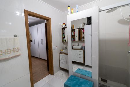 Casa à venda com 150m², 3 quartos e 2 vagasBanheiro da Suíte