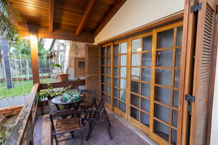 Casa à venda com 150m², 3 quartos e 2 vagasVaranda