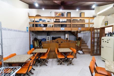Casa à venda com 150m², 3 quartos e 2 vagasÁrea comum - Salão de festas