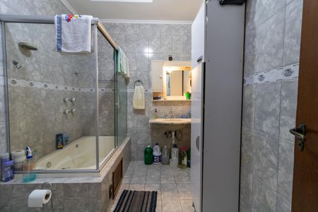 Casa à venda com 150m², 3 quartos e 2 vagasBanheiro