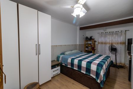 Casa à venda com 150m², 3 quartos e 2 vagasSuíte