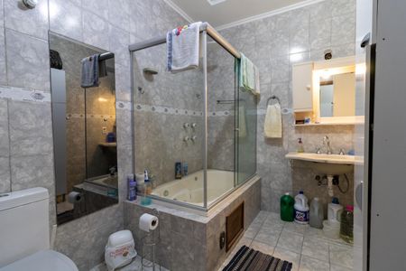 Casa à venda com 150m², 3 quartos e 2 vagasBanheiro