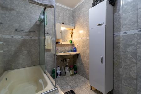 Casa à venda com 150m², 3 quartos e 2 vagasBanheiro