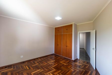 Casa à venda com 300m², 4 quartos e 2 vagasQuarto 01 da Casa 02