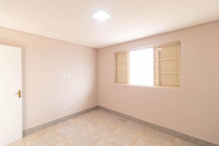 Casa à venda com 300m², 4 quartos e 2 vagasQuarto 01 da Casa 01