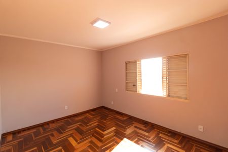 Casa à venda com 300m², 4 quartos e 2 vagasQuarto 02 da Casa 02