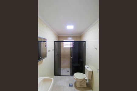 Casa à venda com 300m², 4 quartos e 2 vagasBanheiro da Casa 01