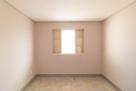 Casa à venda com 300m², 4 quartos e 2 vagasQuarto 02 da Casa 01