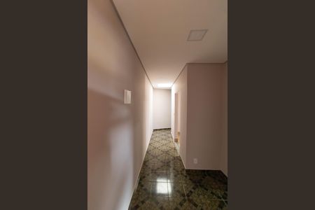 Casa à venda com 300m², 4 quartos e 2 vagasCorredor