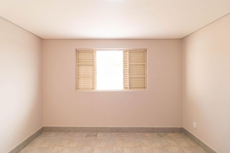 Casa à venda com 300m², 4 quartos e 2 vagasQuarto 01 da Casa 01