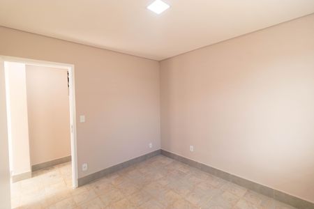 Casa à venda com 300m², 4 quartos e 2 vagasQuarto 02 da Casa 01