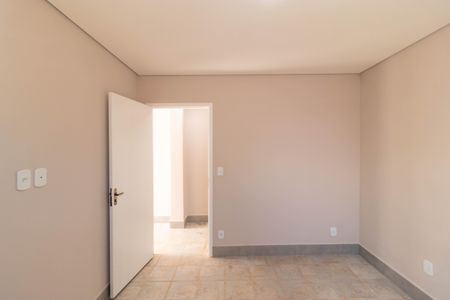 Casa à venda com 300m², 4 quartos e 2 vagasQuarto 02 da Casa 01