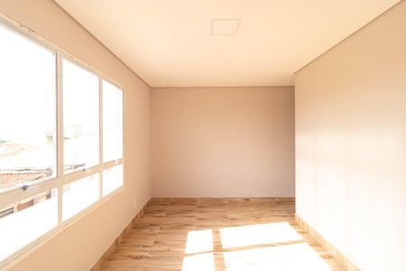 Casa à venda com 300m², 4 quartos e 2 vagasSalas da Casa 02