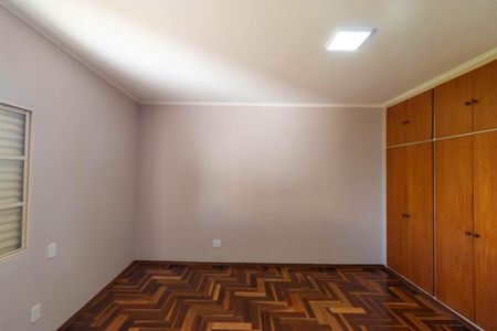 Casa à venda com 300m², 4 quartos e 2 vagasQuarto 01 da Casa 02