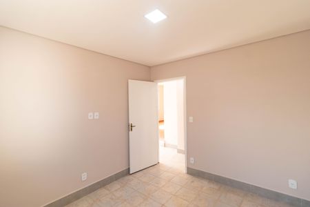 Casa à venda com 300m², 4 quartos e 2 vagasQuarto 02 da Casa 01