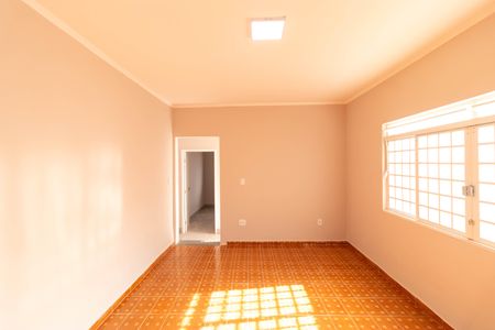 Casa à venda com 300m², 4 quartos e 2 vagasSalas da casa 01