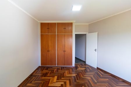 Casa à venda com 300m², 4 quartos e 2 vagasQuarto 01 da Casa 02
