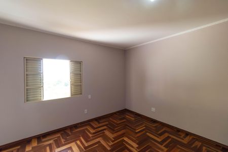 Casa à venda com 300m², 4 quartos e 2 vagasQuarto 01 da Casa 02