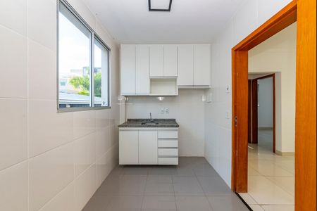 Apartamento à venda com 100m², 2 quartos e 1 vagaCozinha