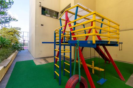 Apartamento à venda com 98m², 3 quartos e 1 vagaÁrea comum - Playground