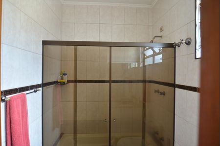 Casa para alugar com 286m², 6 quartos e 6 vagasBanheiro da Suíte 2