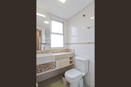 Apartamento à venda com 52m², 2 quartos e 1 vaga Apartamento à venda com 52m², 2 quartos e 1 vagaBanheiro