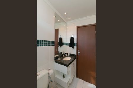 Apartamento à venda com 120m², 3 quartos e 2 vagasBanheiro Social 2