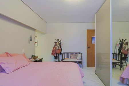 Casa à venda com 399m², 3 quartos e 3 vagasQuarto 3