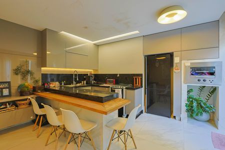 Casa à venda com 399m², 3 quartos e 3 vagasCozinha 2