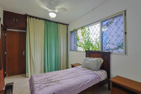 Casa à venda com 399m², 3 quartos e 3 vagasQuarto 2