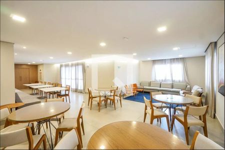 Apartamento à venda com 102m², 3 quartos e 2 vagas Apartamento à venda com 102m², 3 quartos e 2 vagasÁrea comum - Salão de festas