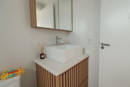 Apartamento à venda com 102m², 3 quartos e 2 vagas Apartamento à venda com 102m², 3 quartos e 2 vagasBanheiro da Suíte 1