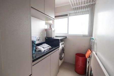 Apartamento à venda com 102m², 3 quartos e 2 vagas Apartamento à venda com 102m², 3 quartos e 2 vagasÁrea de Serviço