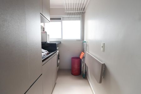 Apartamento à venda com 102m², 3 quartos e 2 vagas Apartamento à venda com 102m², 3 quartos e 2 vagasÁrea de Serviço