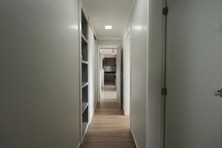 Apartamento à venda com 102m², 3 quartos e 2 vagas Apartamento à venda com 102m², 3 quartos e 2 vagasCorredor