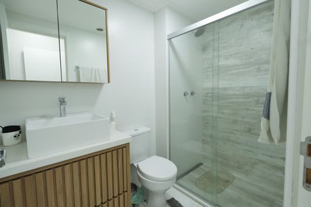 Apartamento à venda com 102m², 3 quartos e 2 vagas Apartamento à venda com 102m², 3 quartos e 2 vagasBanheiro da Suíte 2