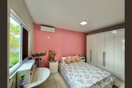 Casa de condomínio à venda com 240m², 2 quartos e 2 vagas Casa de condomínio à venda com 240m², 2 quartos e 2 vagasQuarto 2