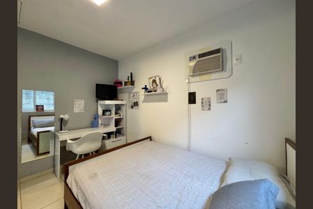 Casa de condomínio à venda com 240m², 2 quartos e 2 vagas Casa de condomínio à venda com 240m², 2 quartos e 2 vagasQuarto 1