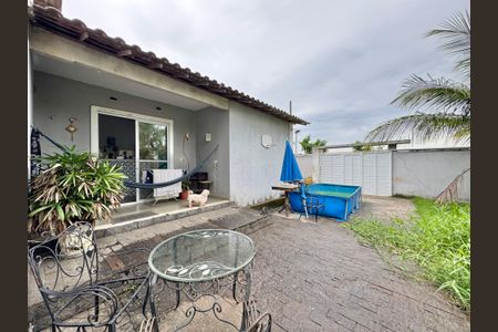 Casa de condomínio à venda com 240m², 2 quartos e 2 vagas Casa de condomínio à venda com 240m², 2 quartos e 2 vagasÁrea externa