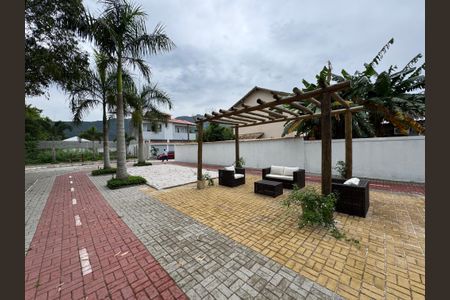 Casa de condomínio à venda com 240m², 2 quartos e 2 vagas Casa de condomínio à venda com 240m², 2 quartos e 2 vagasÁrea comum
