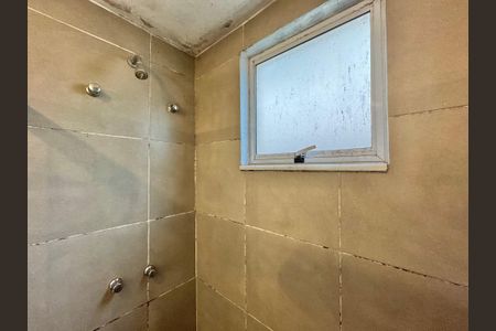 Casa de condomínio à venda com 240m², 2 quartos e 2 vagas Casa de condomínio à venda com 240m², 2 quartos e 2 vagasBanheiro Social