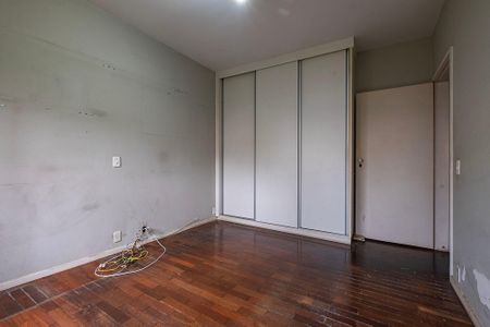 Apartamento à venda com 198m², 3 quartos e 2 vagasQuarto 3