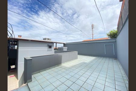 Casa à venda com 436m², 4 quartos e 1 vaga Casa à venda com 436m², 4 quartos e 1 vagaÁrea externa